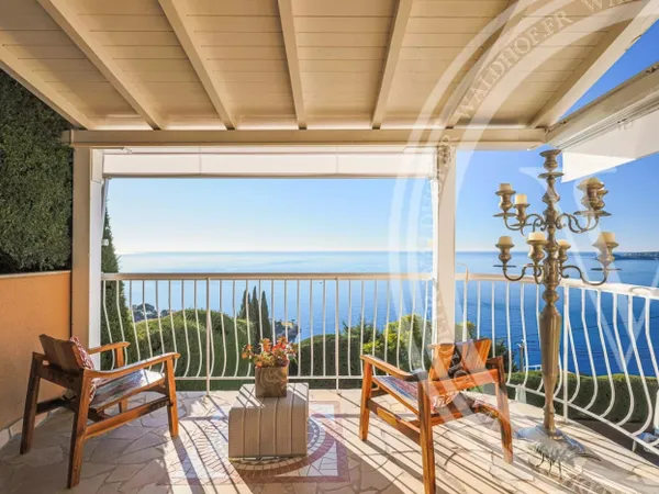 Villa Art Déco entièrement rénovée dans un domaine privé de Cap
