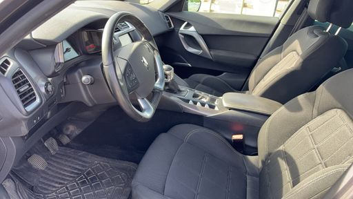 DS DS5 1.6 BlueHDi 120 - Business – 2017 – 143266 km – Diesel – Boîte Manuelle — photo 13