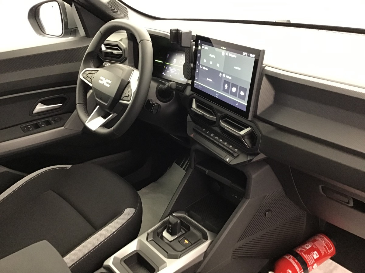 Dacia Duster — photo 8