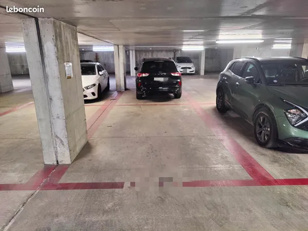 Location parking metro baille