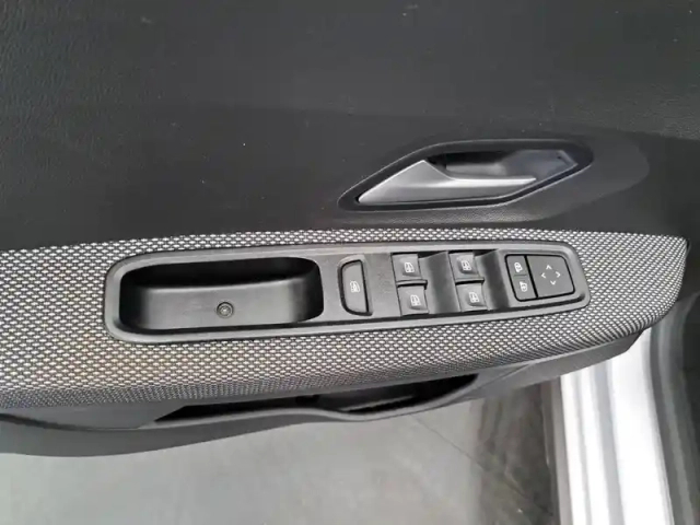 Dacia Sandero eco-g 100 — photo 27