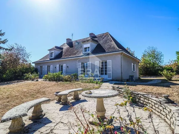 Maison 9 pièces 265 m²