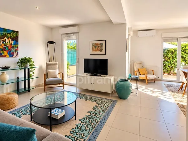 Bel appartement lumineux T3 en rez-de-jardin - Terrasse, parking et agencement modulable