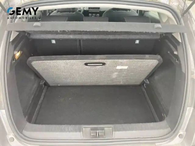 Renault Captur tce 90 - 21 — photo 6