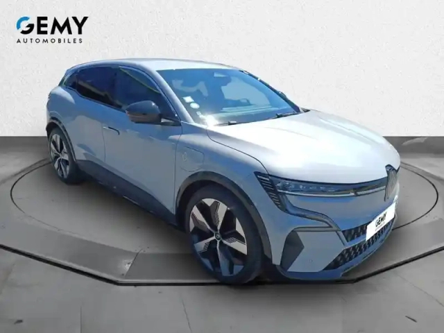 Renault Megane e-tech ev60 220 ch super charge — photo 18