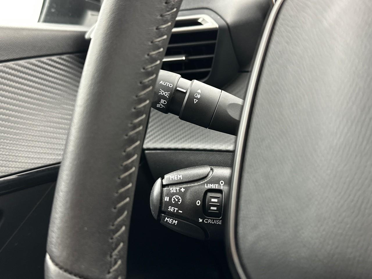 Peugeot 208 puretech 75 s&s bvm5 premium — photo 19