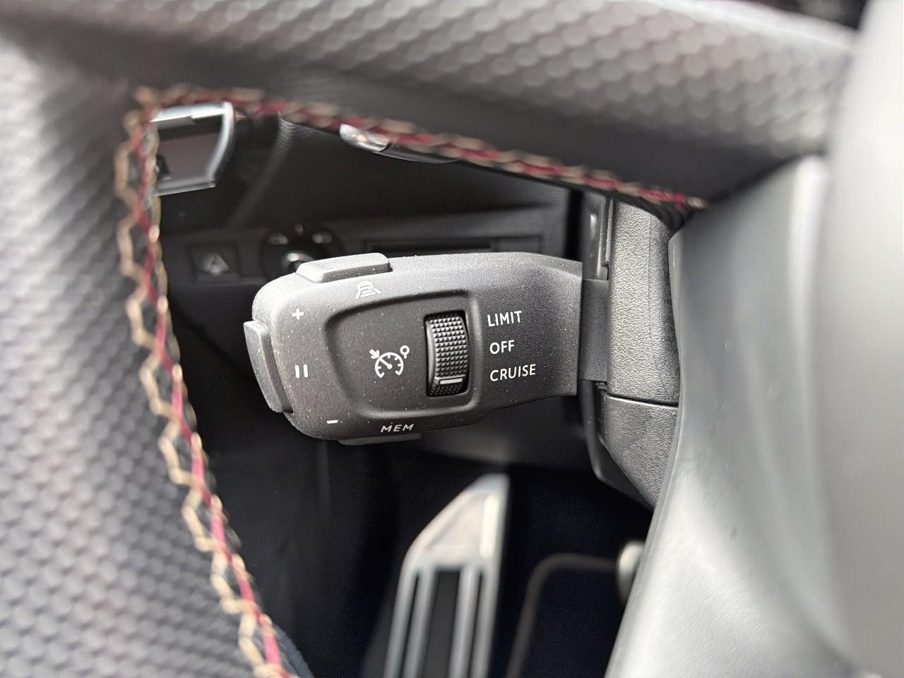 Ds Ds 7 crossback bluehdi 130 eat8 performance line + — photo 13