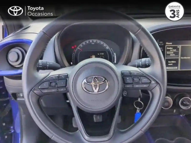 Toyota Aygo x 1.0 vvt-i 72ch design — photo 9