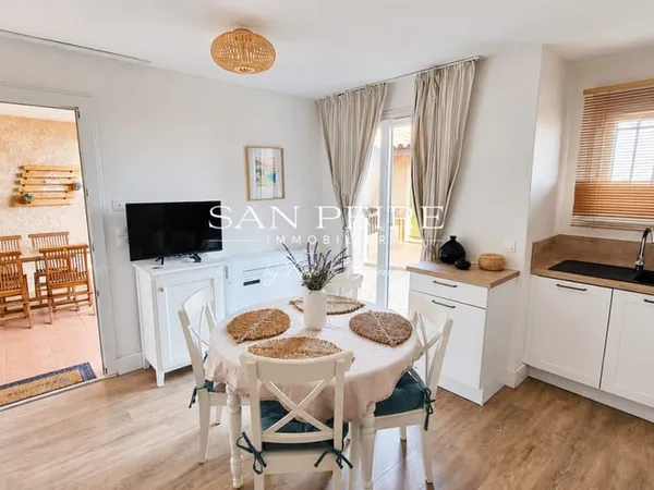 Appartement T2/3, vue mer, rénové.