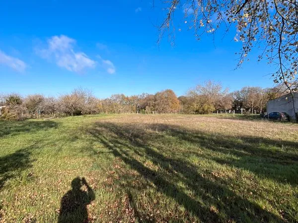 Terrain constructible 2500M2
