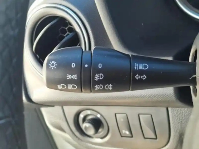Dacia Sandero stepway blue dci 95 — photo 21