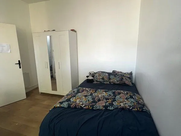 Chambre colocation dans maison proche tram