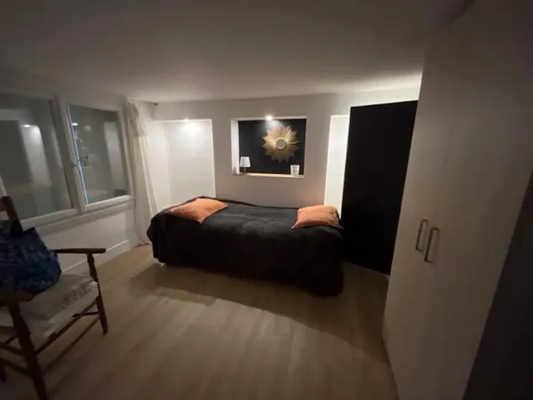 Chambre 1 pièce 14 m²
