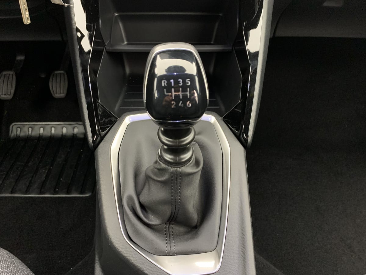 Peugeot 2008 — photo 16