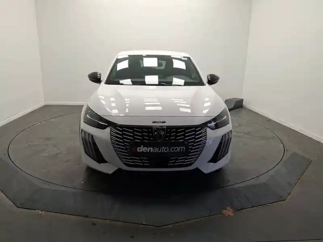 Peugeot 208 hybrid 110 e-dcs6 — photo 8