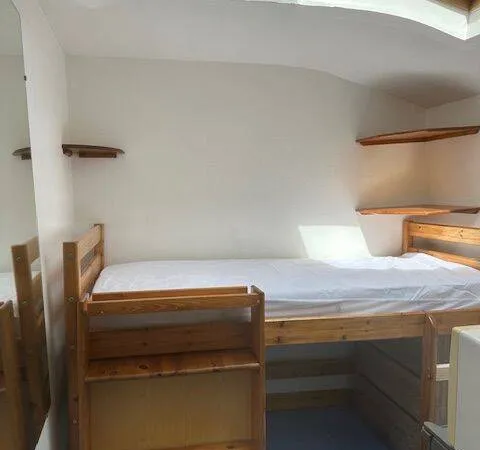 Studio 1 pièce 8 m²