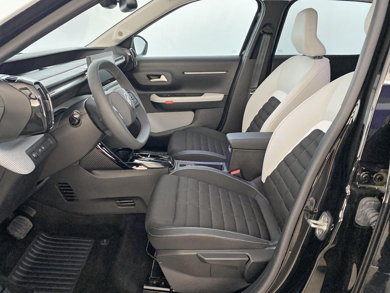 Citroën C3 Aircross hybride 145 ch aut max — photo 9
