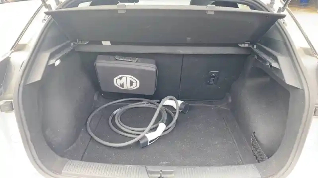 Mg Mg4 electric 51kwh - 125 kw 2wd — photo 12