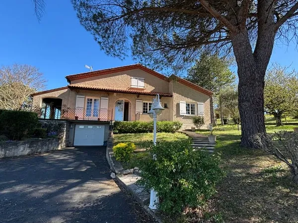 Maison 5 pièces 180 m²