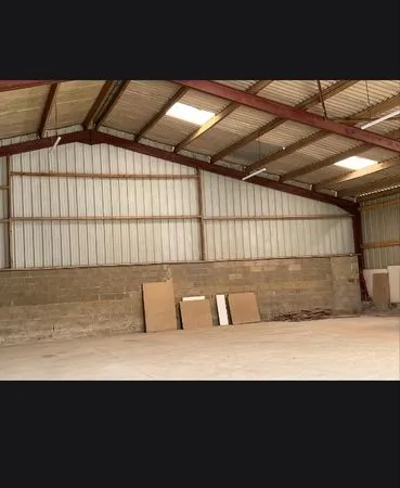Local d’activité et entrepôt Location Critot  300m² 750€