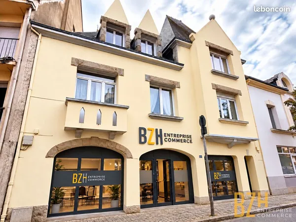 Local 139 m² AURAY