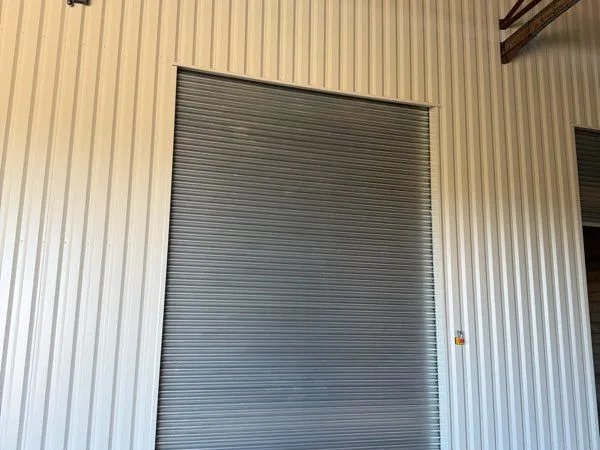 Location box/garage/atelier 59m2