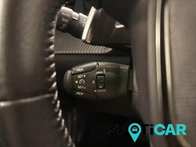Peugeot 2008 1.2 puretech 130ch s&amp;s style eat8 — photo 14