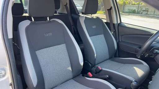 Toyota Yaris 1.5 VVTi 111 CVT - Design Y20 – 2019 – 74893 km – Essence – Boîte Automatique — photo 3