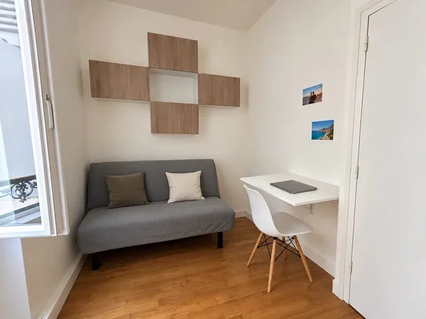 2 STUDIOS 75018 27,23 M²