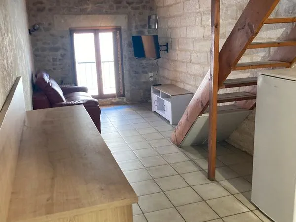Studio meublé à louer
