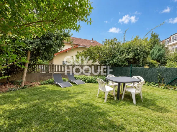REZ DE JARDIN AU CALME PROCHE GARE