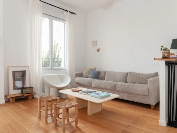 Location meublée appartement 2 pièces 46m² Fontenay-Sous-Bois (94120)