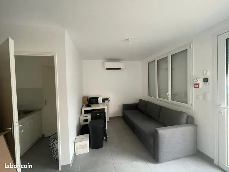 Photo 2