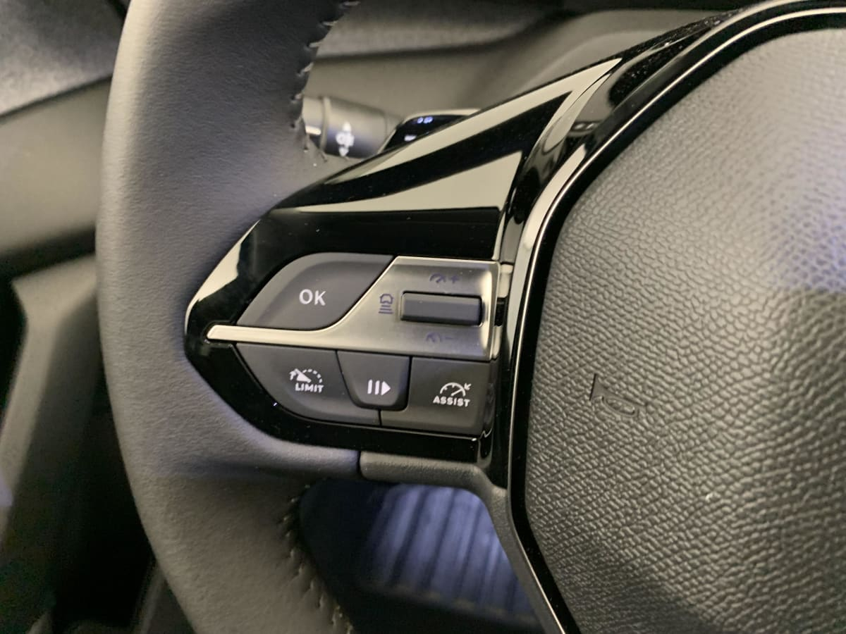 Peugeot 308 — photo 15