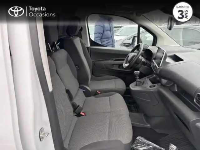 Toyota Proace city medium 100 d-4d business rc23 — photo 6