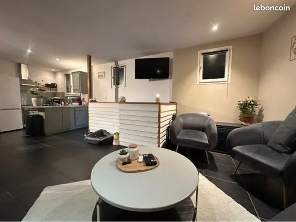 Maison de ville meublée de 80 m' à louer - Centre-ville d'Oloron-Sainte-Marie