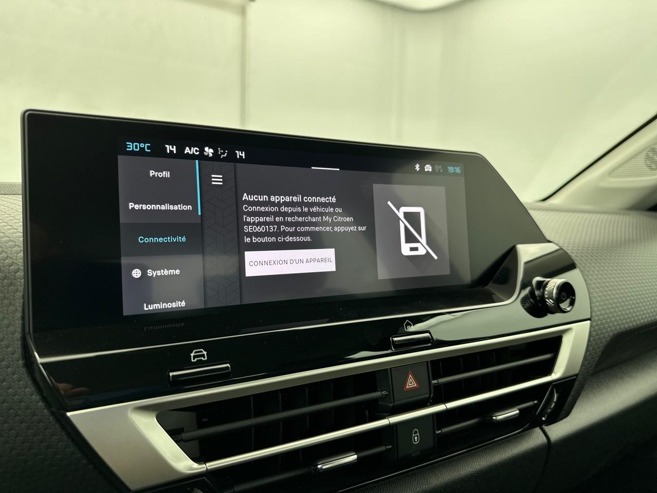 Citroën C4 X hybride 145 ch e-dcs6 plus — photo 23