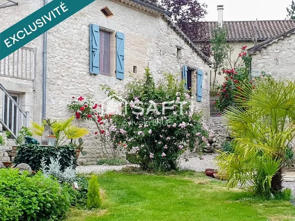 Maison en pierre avec piscine, gîte et chambres d'hôtes