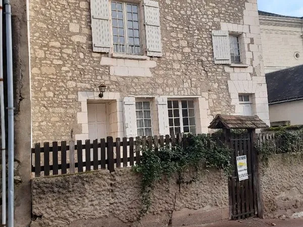 Vends maison centre village