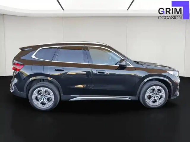 Bmw X1 sdrive 18i 136ch dkg7 — photo 3