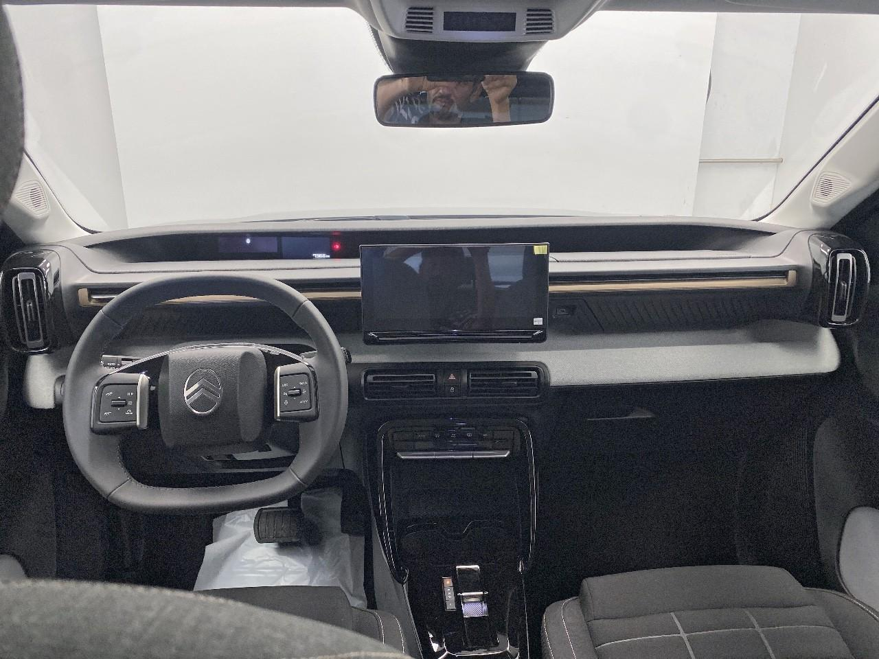 Citroën C3 Aircross hybride 145 ch aut plus — photo 8