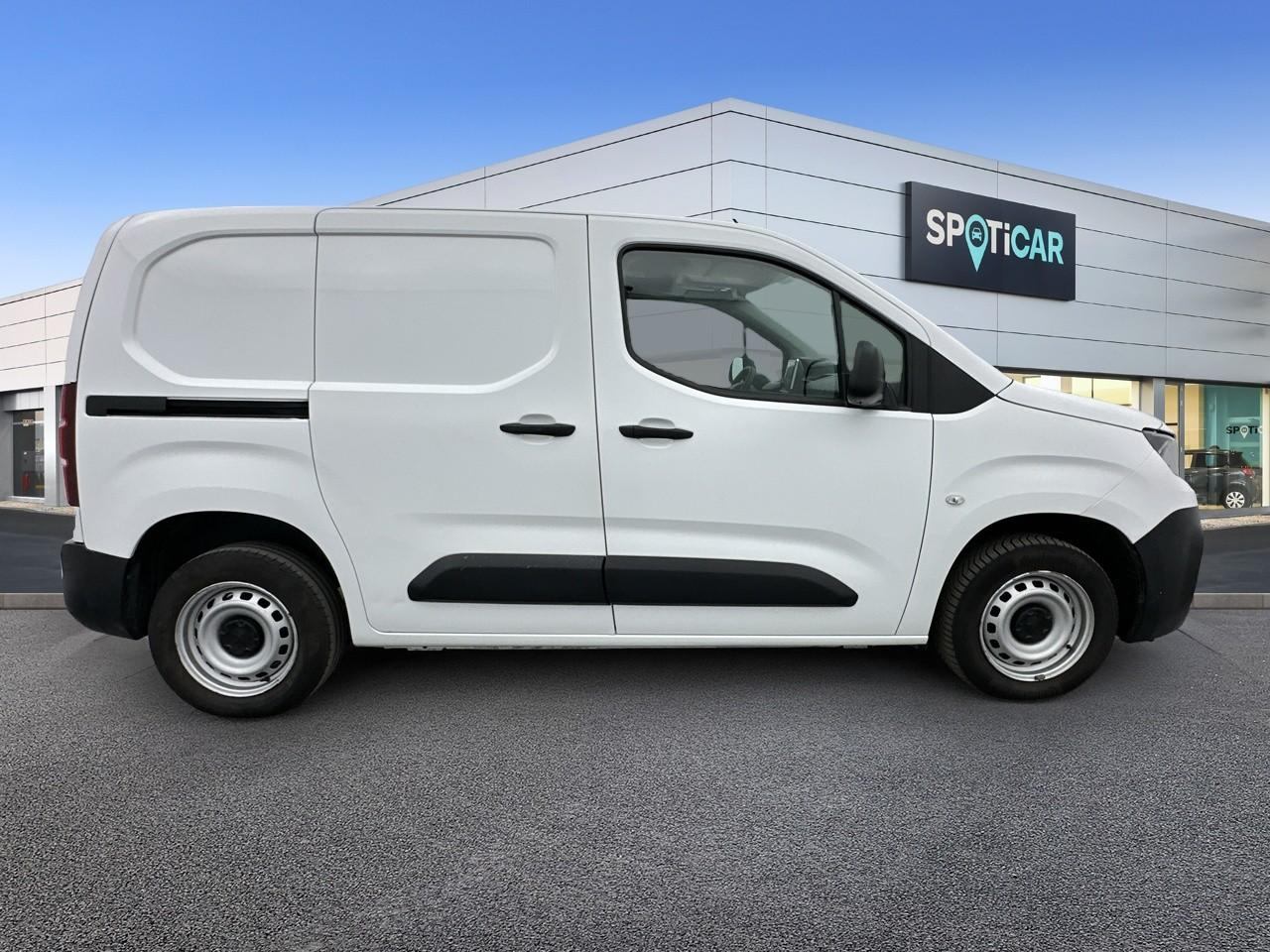 Peugeot Partner fourgon standard 650 kg bluehdi 100 s&s bvm6 premi — photo 4