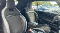 Mini Cabrio John Cooper Works 231ch Edition Premium Plus BVA8 — photo 15