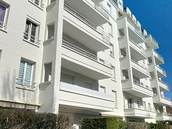 EAUBONNE - LE CONFORT, LA TERRASSE ET LE BOX : LE TRIO GAGNANT !