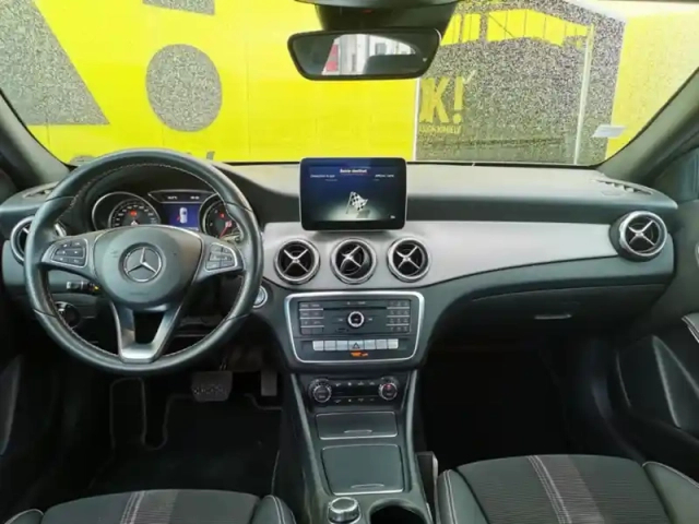 Mercedes Gla 200 d sensation 7g-dct — photo 9