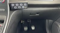 Renault Grand Scénic 1.3 TCe 140ch Business 7 places - 21 — photo 29