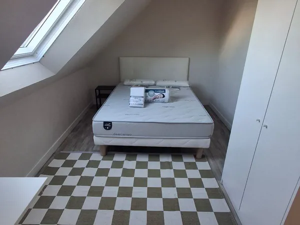 Chambres à louer dans grande maison