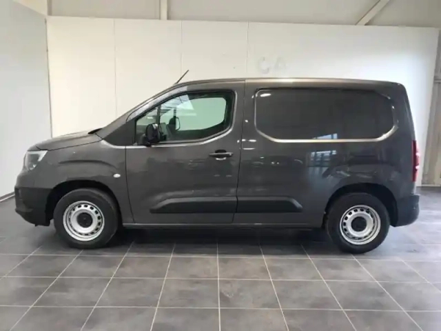 Opel Combo cargo m 800kg 100 kw batterie 50 kwh — photo 4
