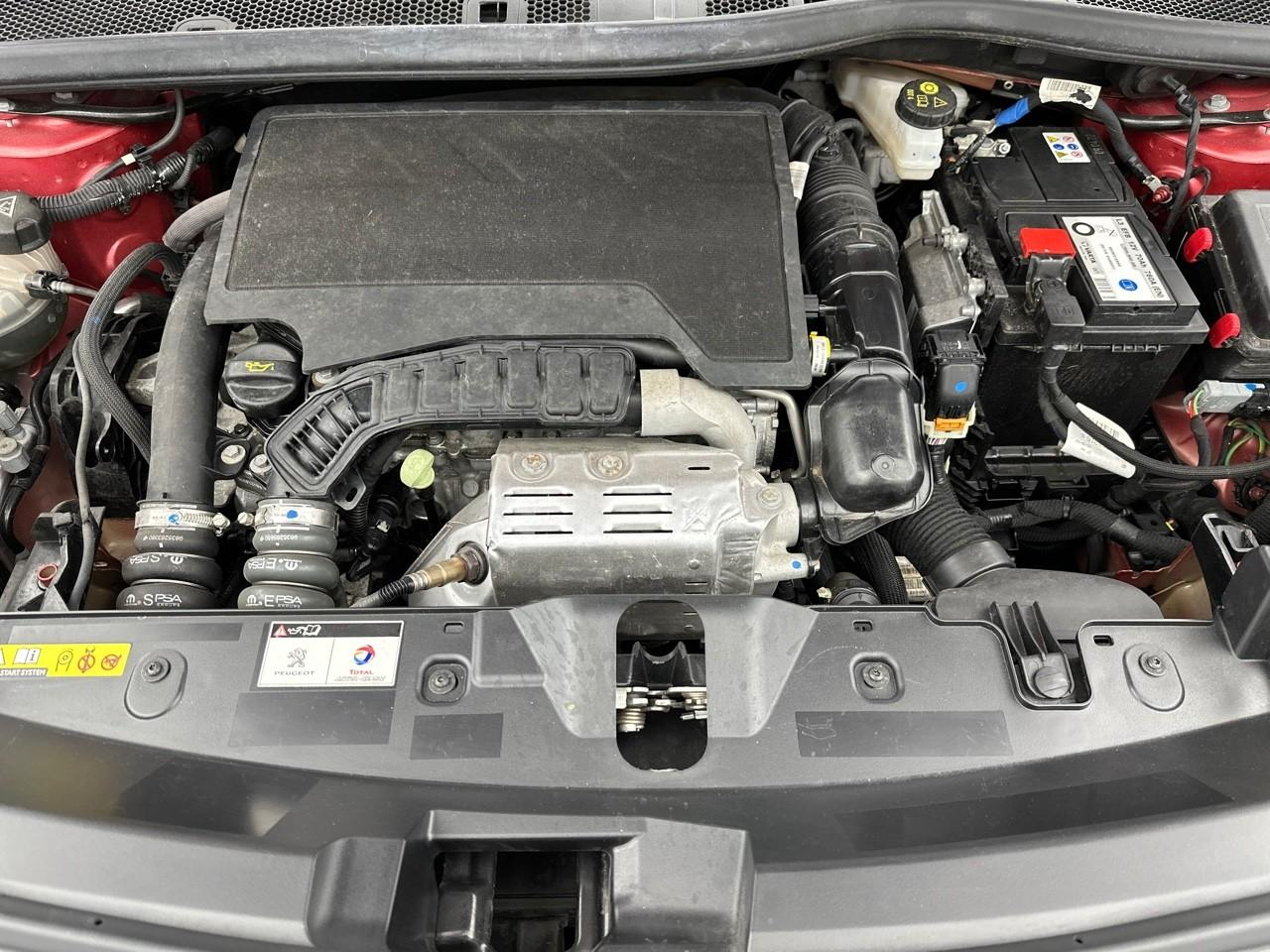 Peugeot 2008 puretech 130 s&s bvm6 allure pack — photo 13