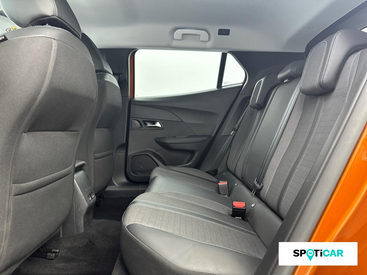 Peugeot 2008 e-2008 136ch allure — photo 10